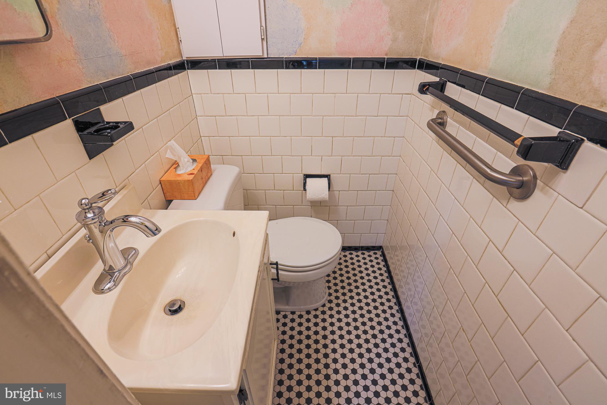 3106 Labyrinth Road Baltimore, MD 21208 - Photo 25 of 44