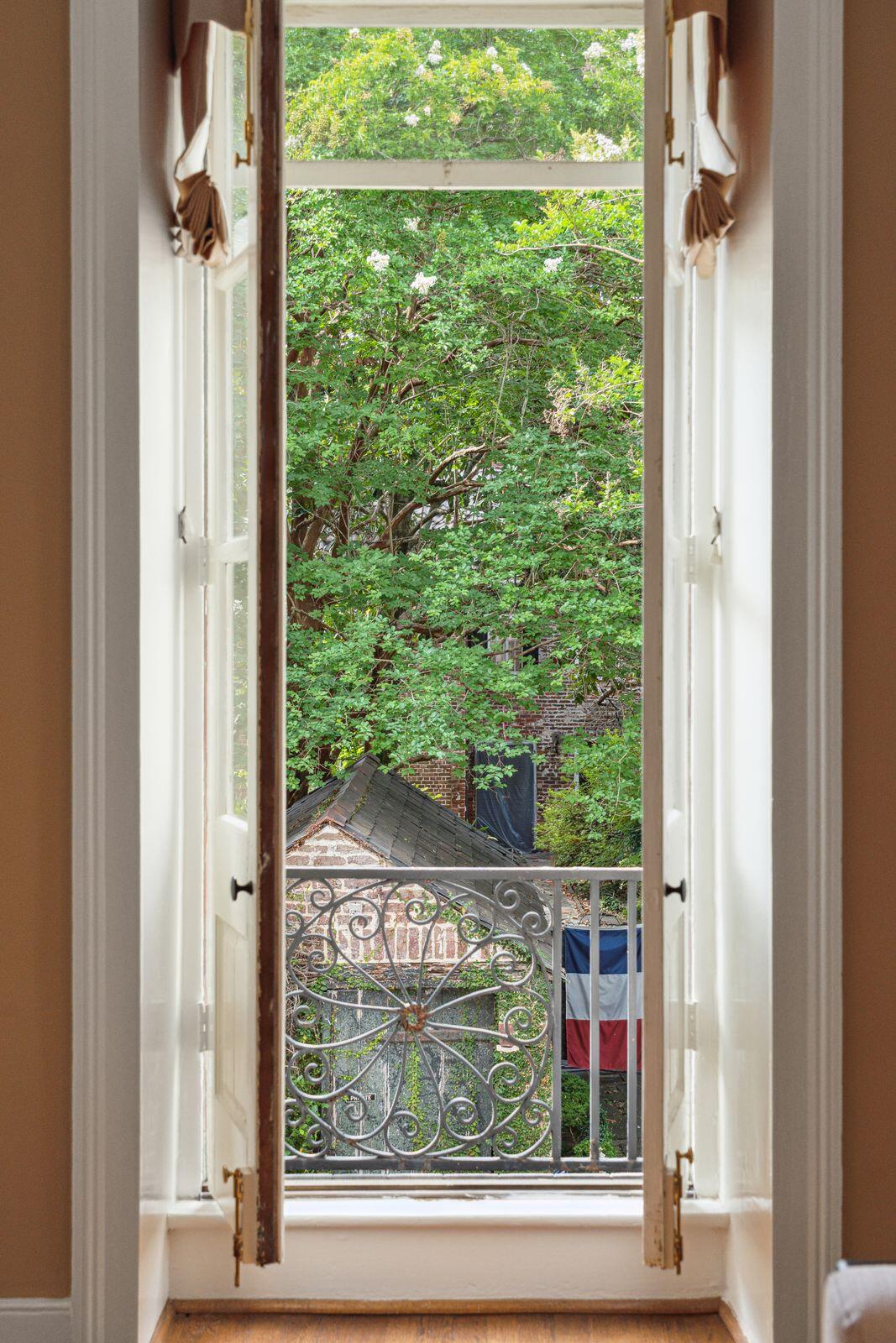 2 Bedons Alley Charleston, SC 29401 - Photo 35 of 59 35_2BedonsSt
