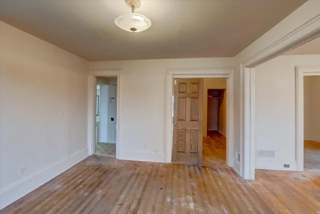 $199,900 | 401 South Montgomery Street, Watertown, WI 53094