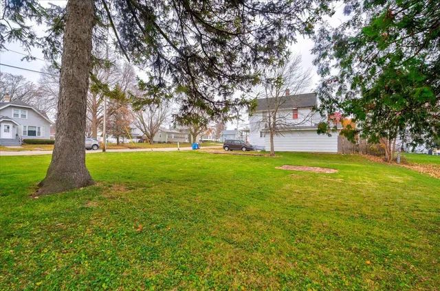 $199,900 | 401 South Montgomery Street, Watertown, WI 53094