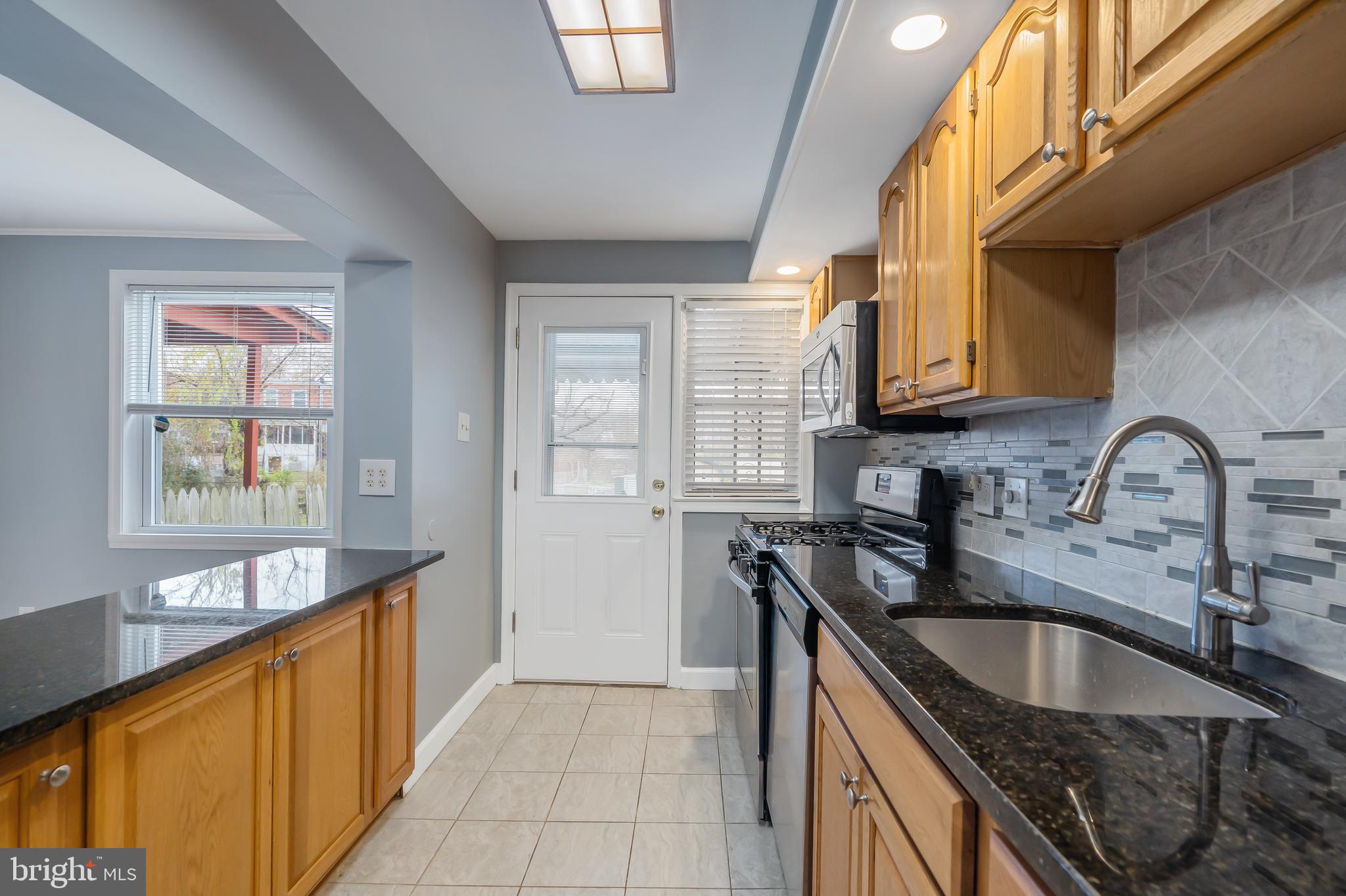 7530 Durwood Road Baltimore, MD 21222 - Photo 7 of 19