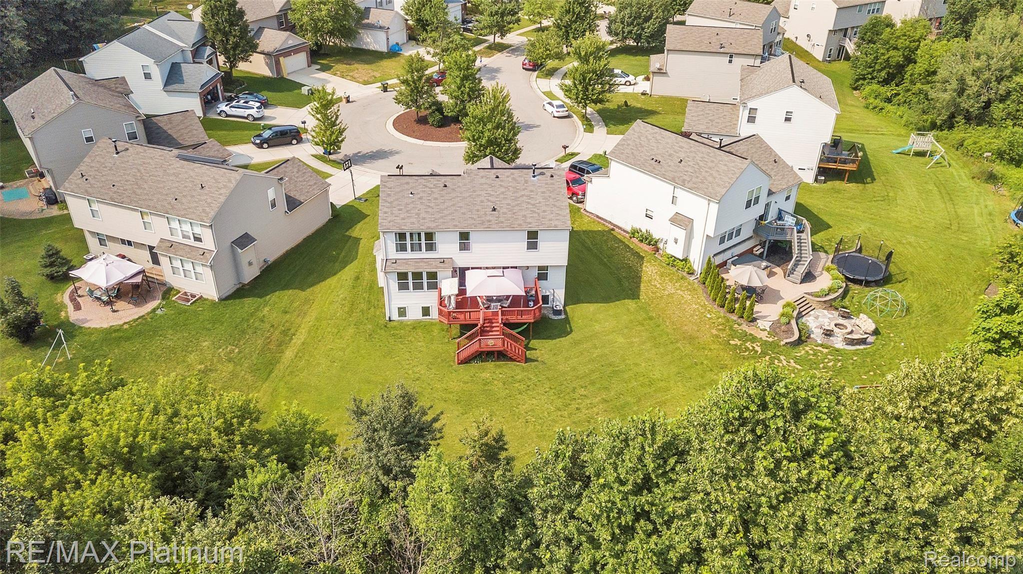 919 Deer Valley Road Holly, MI 48442 - Photo 34 of 36 919-Deer-Valley-Rd-Holly-MI-48442-windowstill-54.jpg