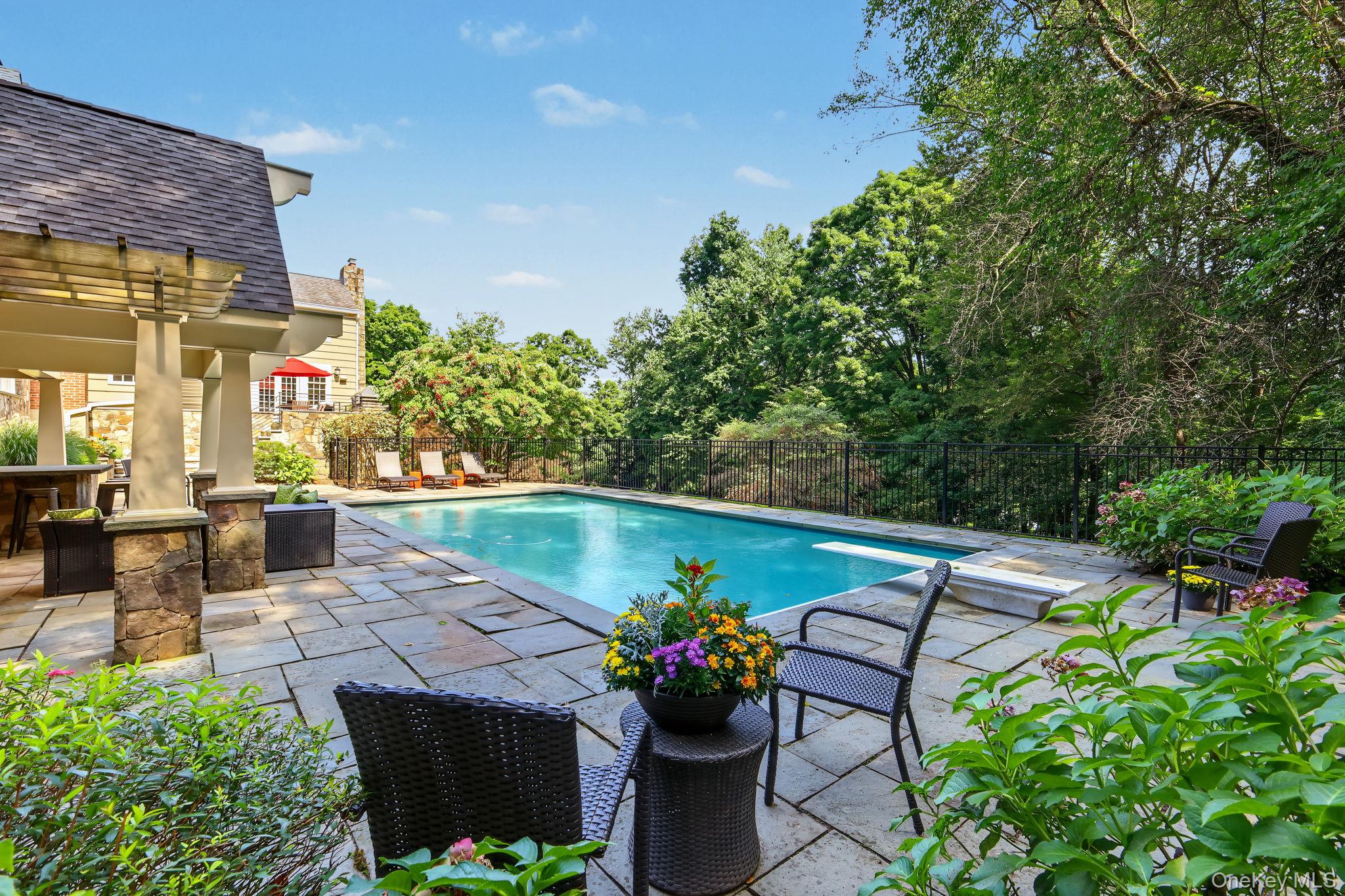 46 Annandale Road Chappaqua, NY 10514 - Photo 7 of 19 Gallery Image 7