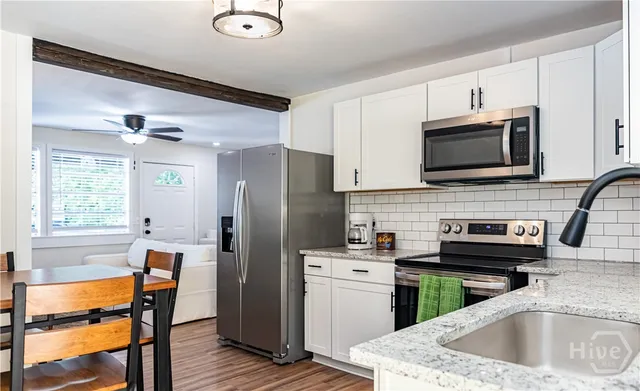 $1,700 | 217 Wesley Street, Unit A, Savannah, GA 31406