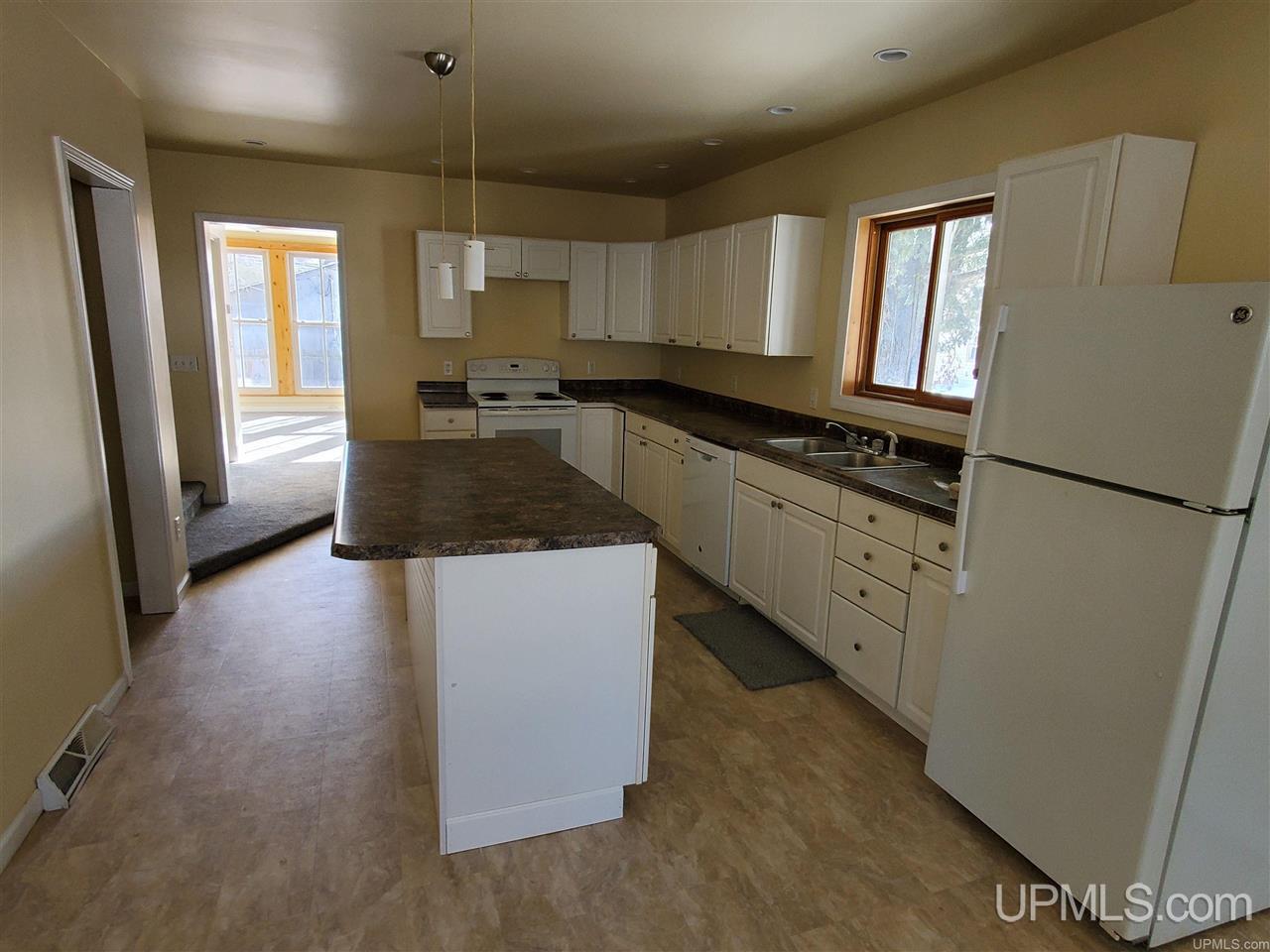 115 Silver Street Ishpeming, MI 49849 - Photo 7 of 17