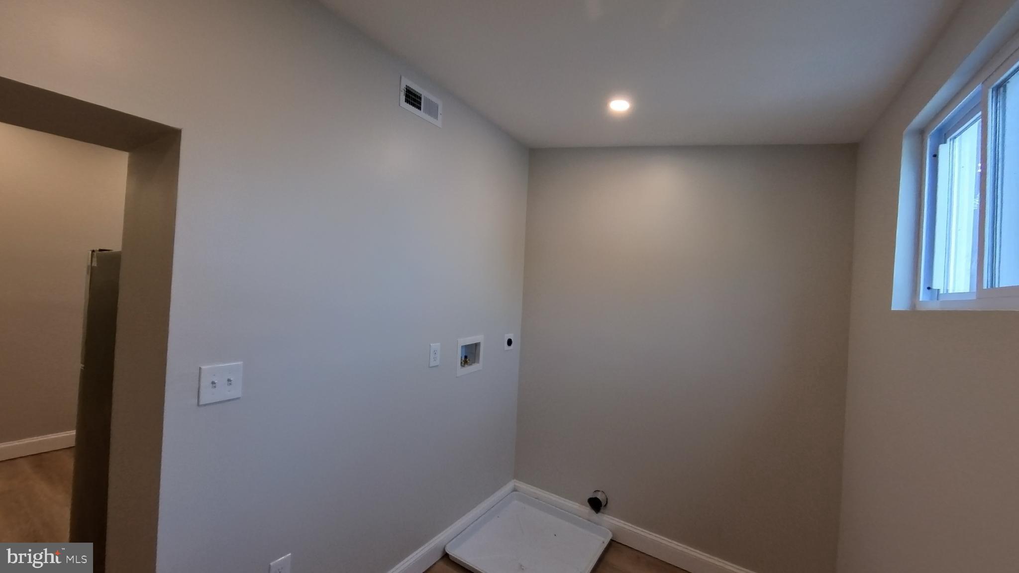 4646 York Road, Unit 4 Baltimore, MD 21212 - Photo 11 of 12 Laundry room and rear entrance