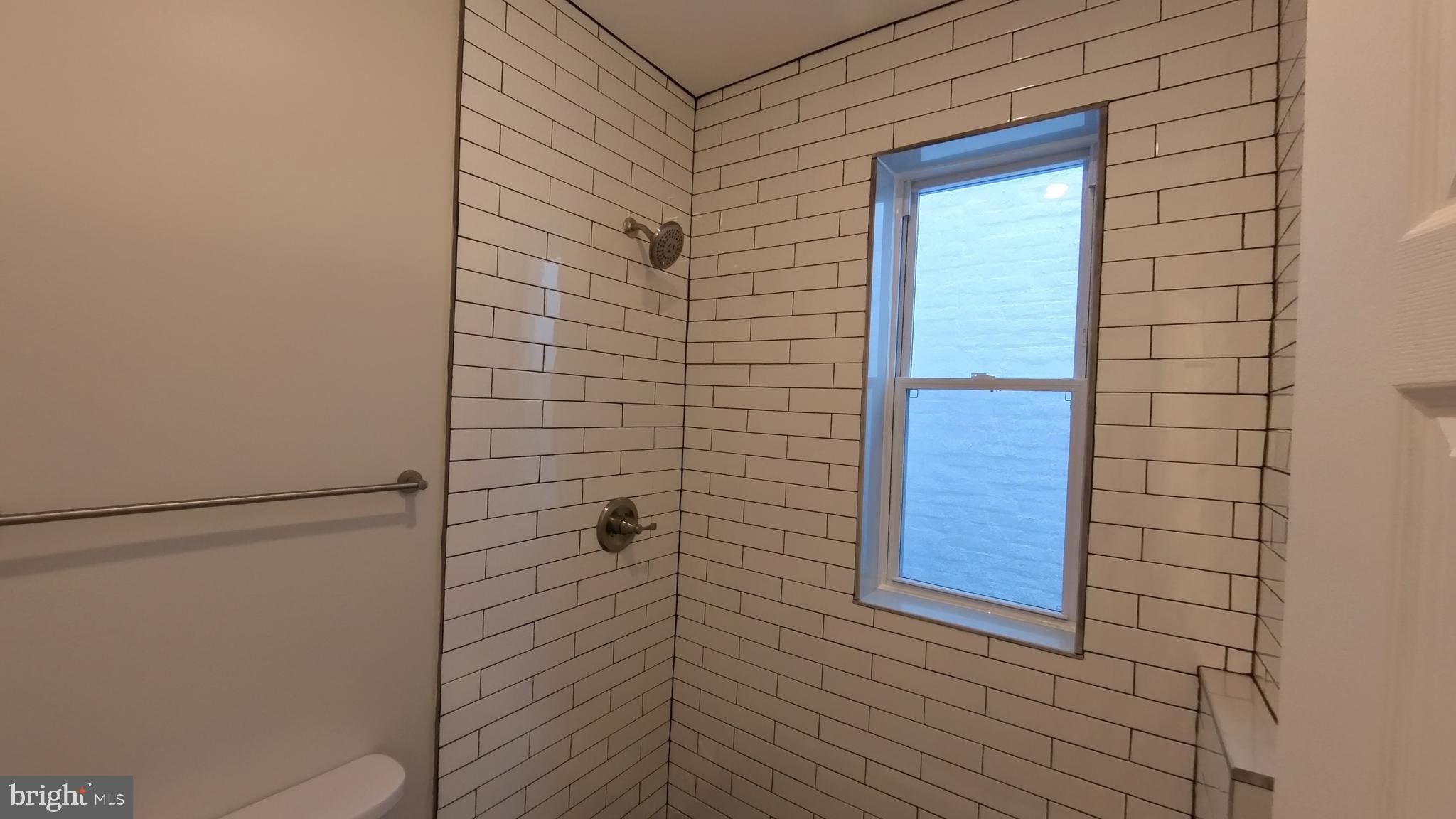 4646 York Road, Unit 4 Baltimore, MD 21212 - Photo 10 of 12 Bathroom