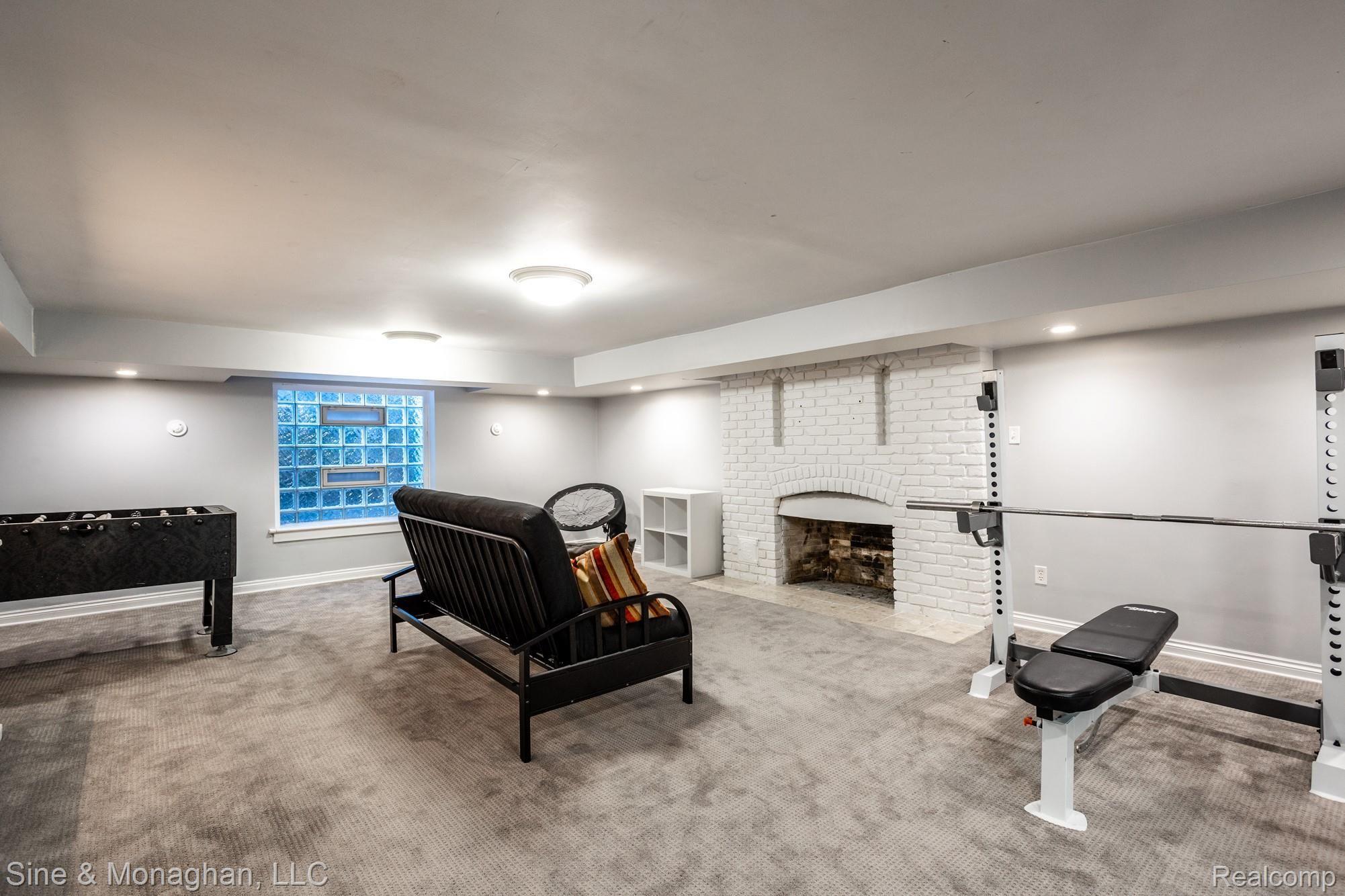 594 Rivard Boulevard Grosse Pointe, MI 48230 - Photo 52 of 79 594 Rivard S054.jpg