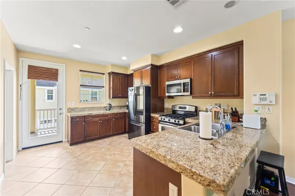 $1,095,000 | 1123 Abelia, Irvine, CA 92606