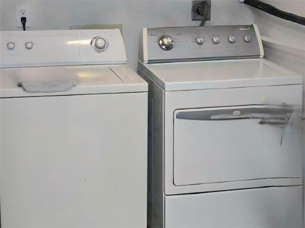 4318 Southwest 68th Terrace Gainesville, FL 32608 - Photo 6 of 12