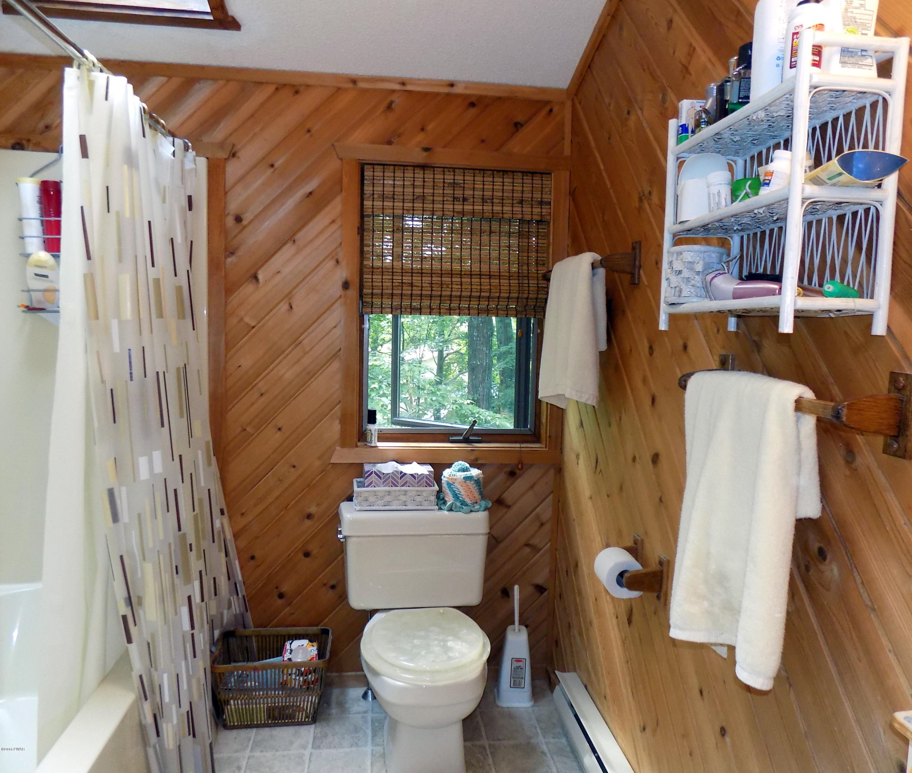 1131 Mustang Road Lake Ariel, PA 18436 - Photo 21 of 48