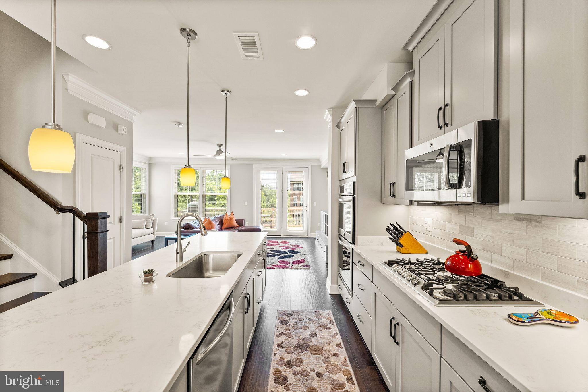 3715 Ambrose Hills Road Falls Church, VA 22041 - Photo 13 of 54