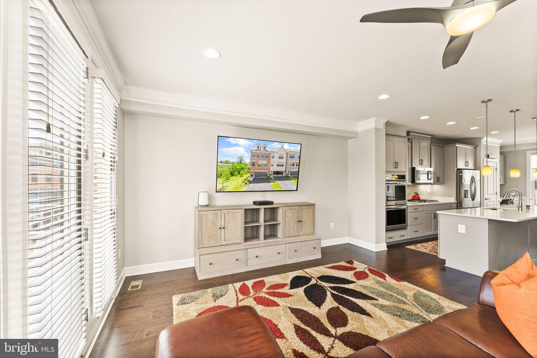 3715 Ambrose Hills Road Falls Church, VA 22041 - Photo 16 of 54