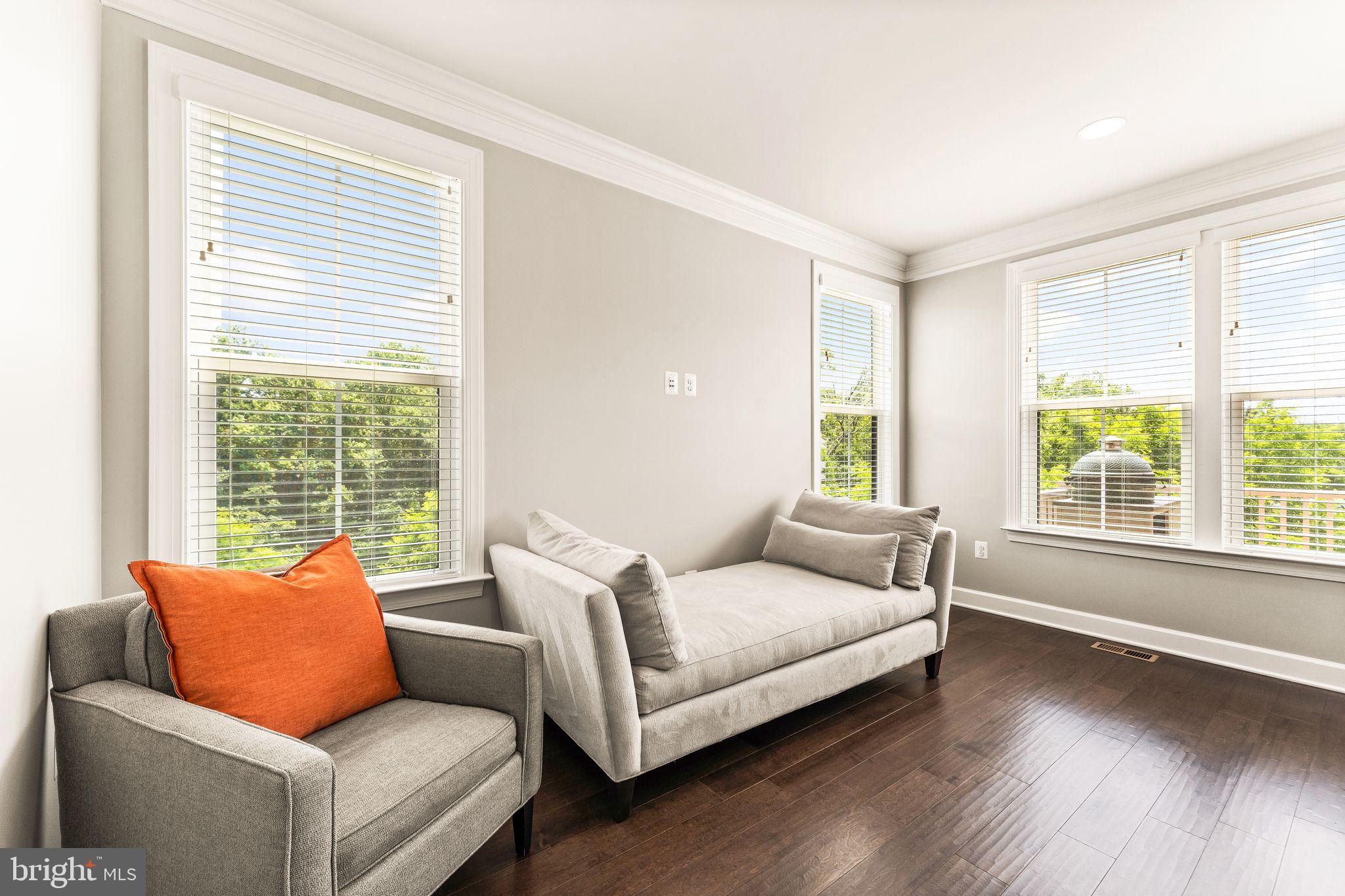 3715 Ambrose Hills Road Falls Church, VA 22041 - Photo 19 of 54