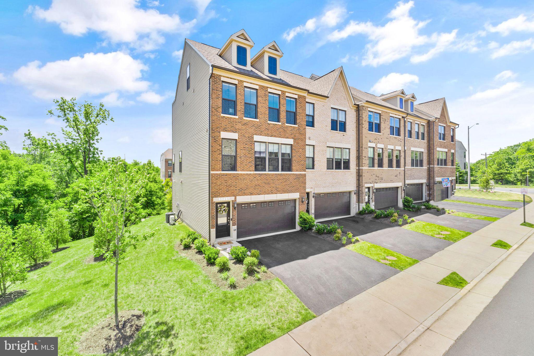 3715 Ambrose Hills Road Falls Church, VA 22041 - Photo 2 of 54