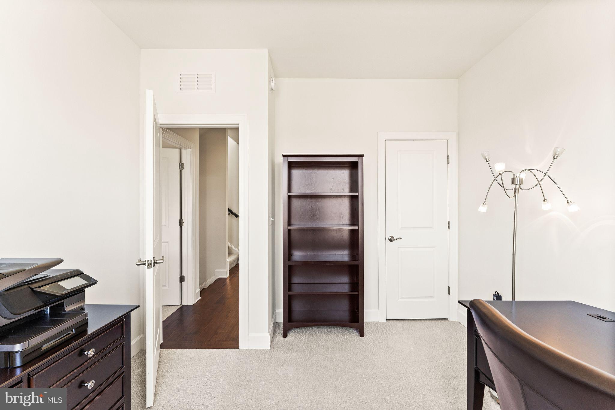 3715 Ambrose Hills Road Falls Church, VA 22041 - Photo 35 of 54