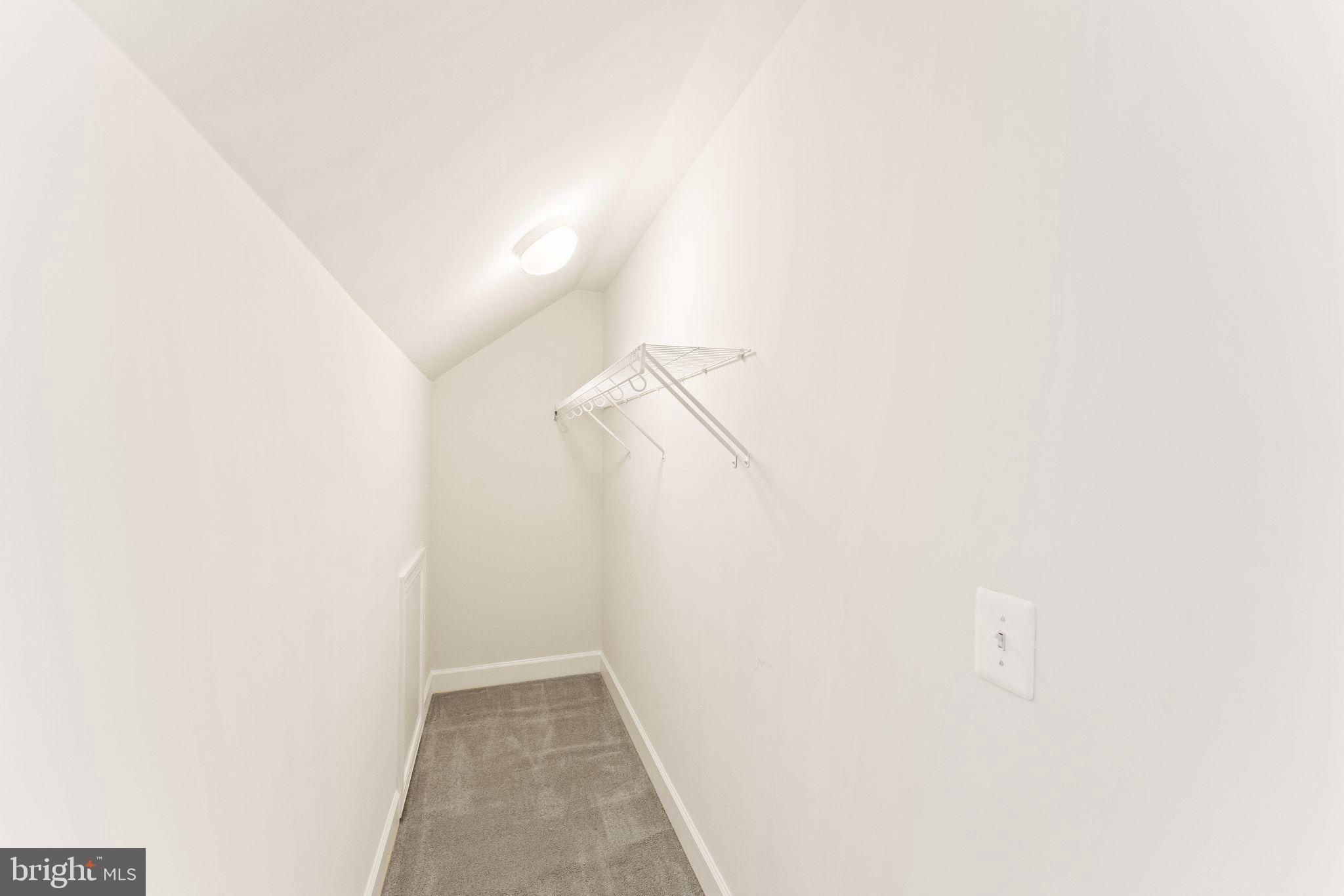 3715 Ambrose Hills Road Falls Church, VA 22041 - Photo 44 of 54