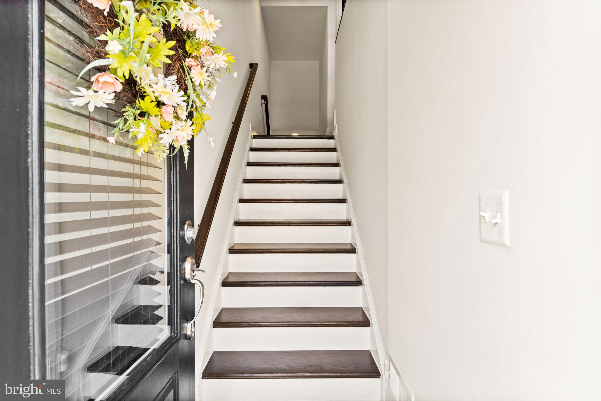 3715 Ambrose Hills Road Falls Church, VA 22041 - Photo 6 of 54