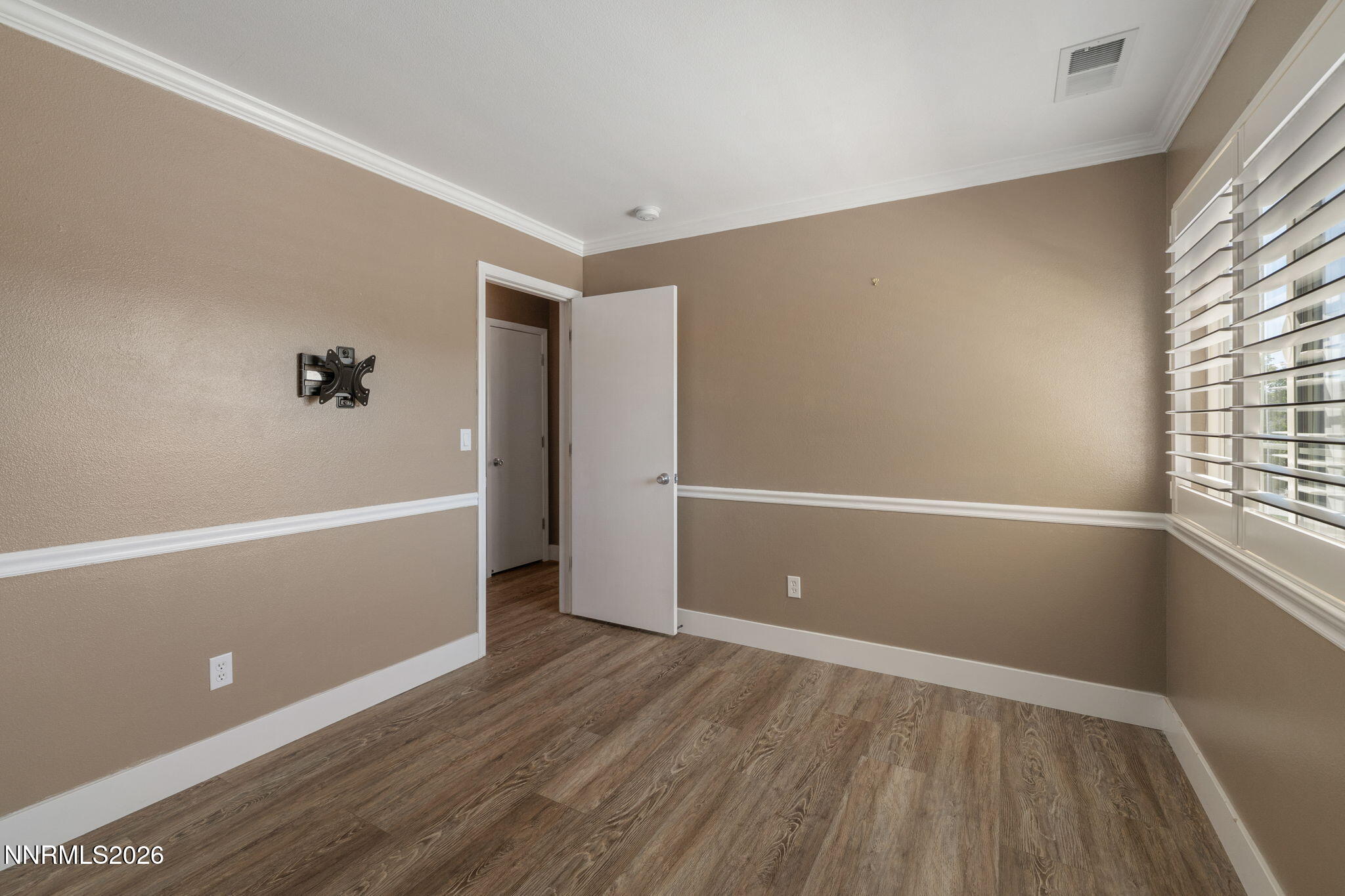 8827 Red Baron Boulevard Reno, NV 89506 - Photo 12 of 19 22-web-or-mls-8827 Red Baron-22