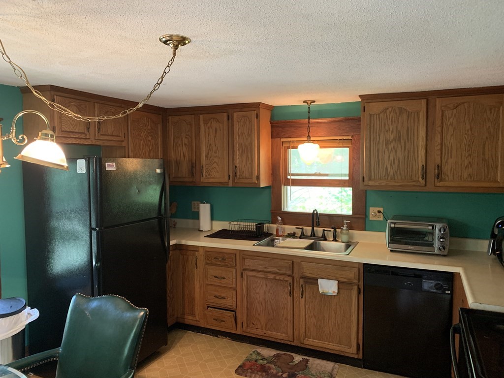 10 Glendale Road Hampden, MA 01036 - Photo 4 of 17