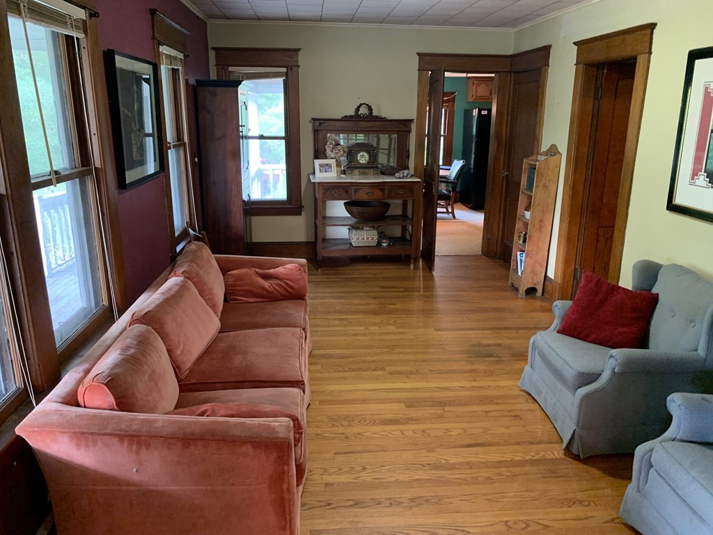10 Glendale Road Hampden, MA 01036 - Photo 6 of 17