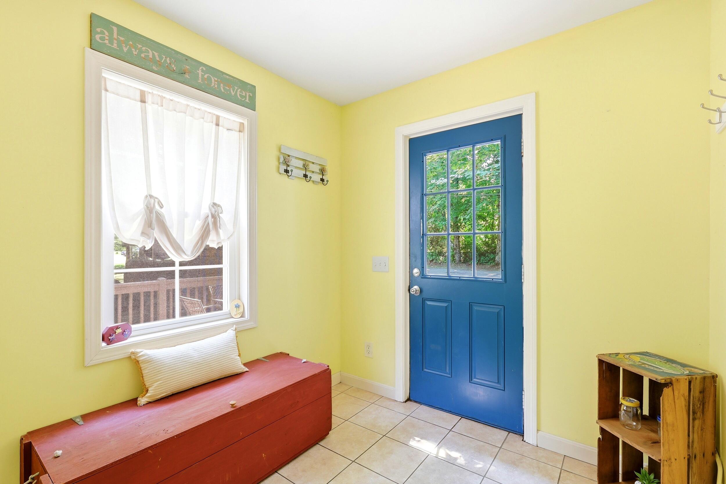 250 Pine Hill Road Berwick, ME 03901 - Photo 8 of 45 9_on_the_mark-et_042