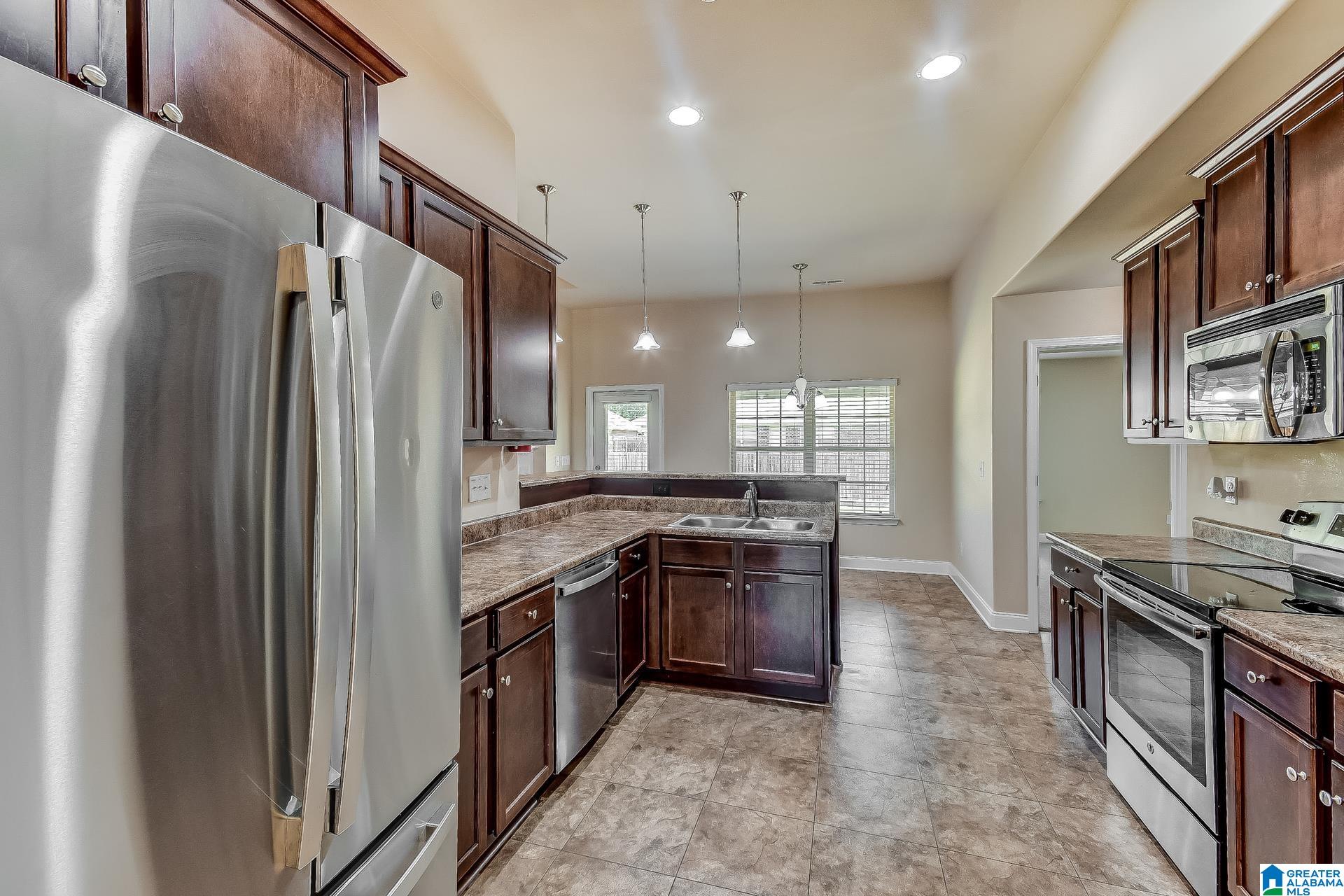 313 Golden Meadows Place Alabaster, AL 35007 - Photo 6 of 16