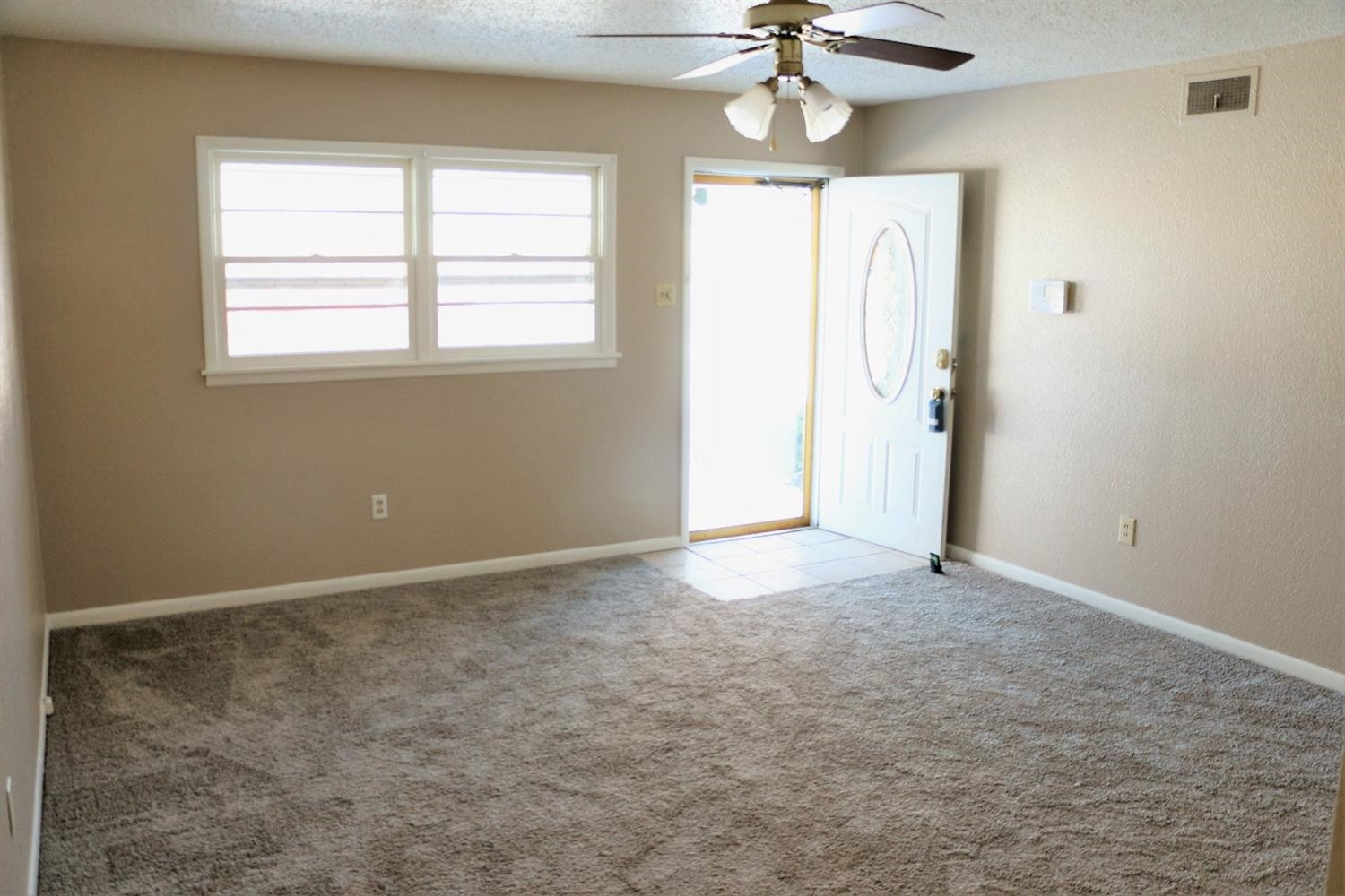 2811 60th Street Lubbock, TX 79413 - Photo 4 of 10 Photo 4
