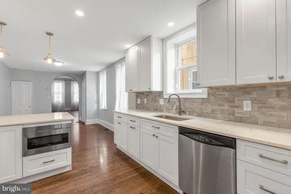 $2,800 | 234 Morris Street, Philadelphia, PA 19148