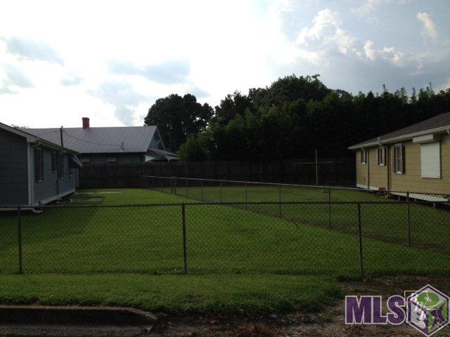 101 Nelson Street Raceland, LA 70394 - Photo 3 of 11 Back yard view