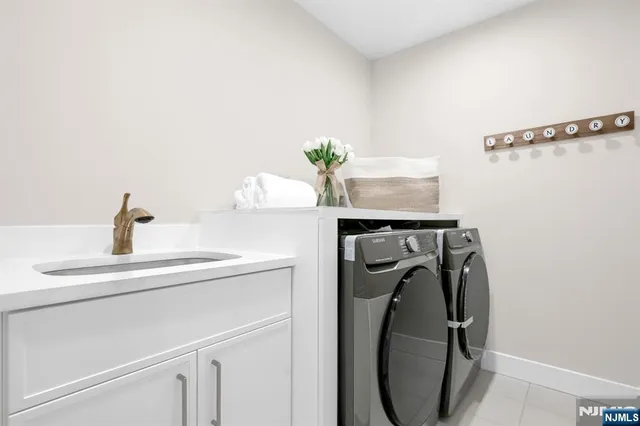 $1,299,000 | 188 Broadway, Unit 8, Woodcliff Lake, NJ 07677