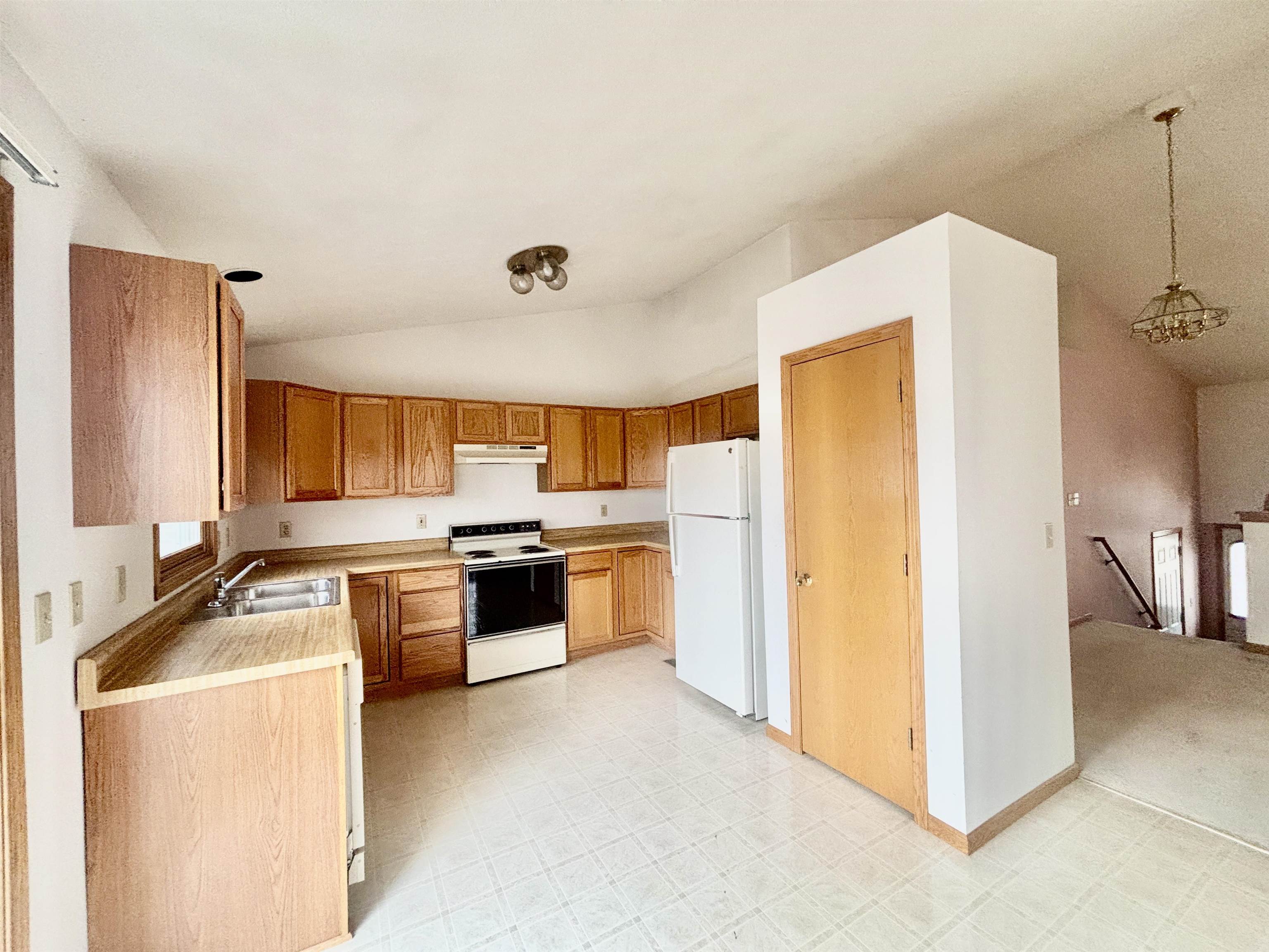 1306 South State Street Belvidere, IL 61008 - Photo 13 of 40