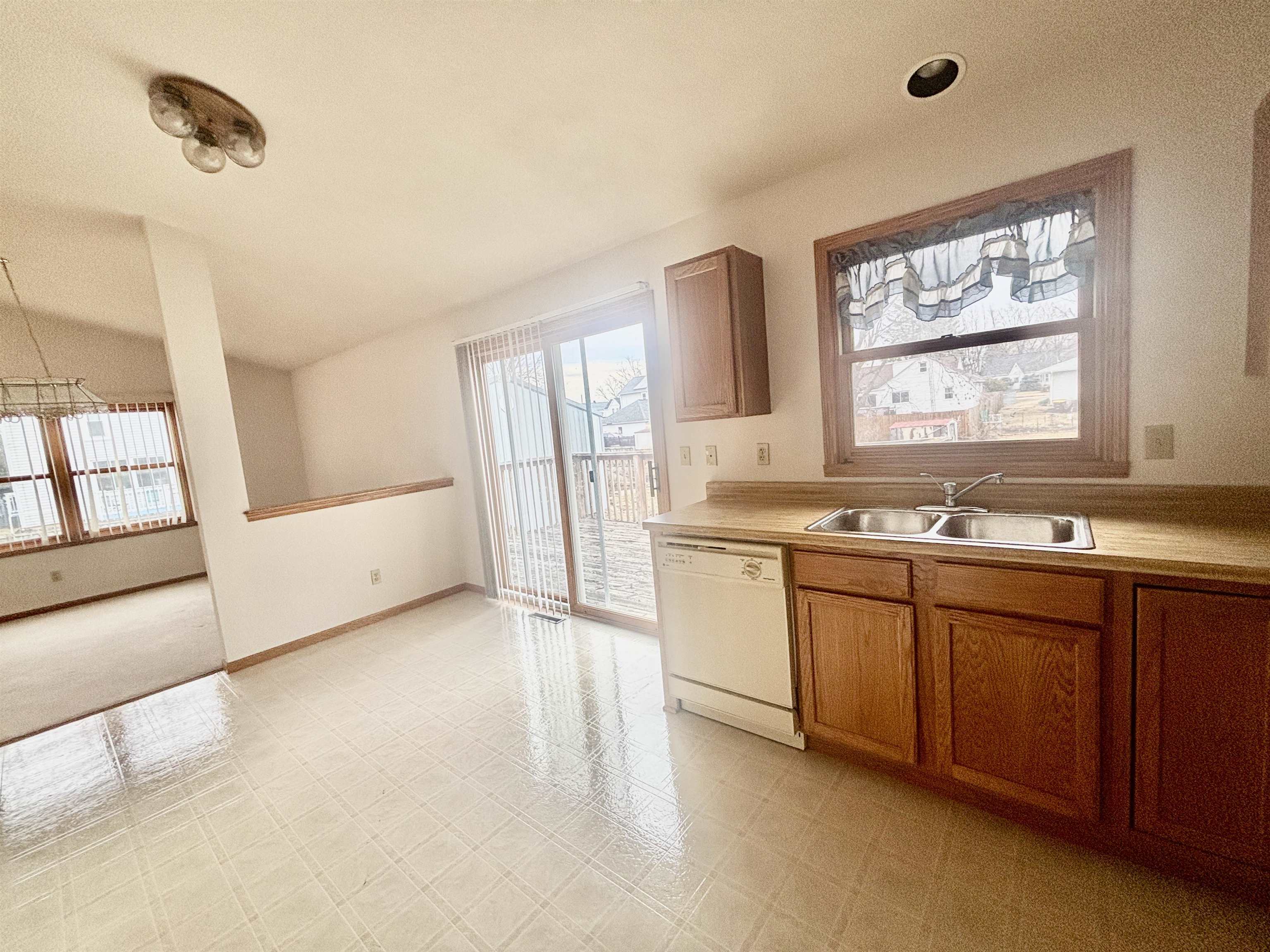 1306 South State Street Belvidere, IL 61008 - Photo 14 of 40