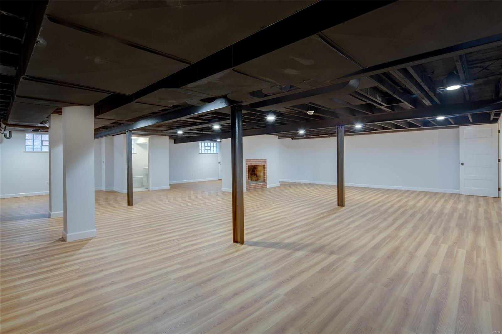 6005 Highfield Road St. Louis, MO 63109 - Photo 48 of 58 Gallery Image 48