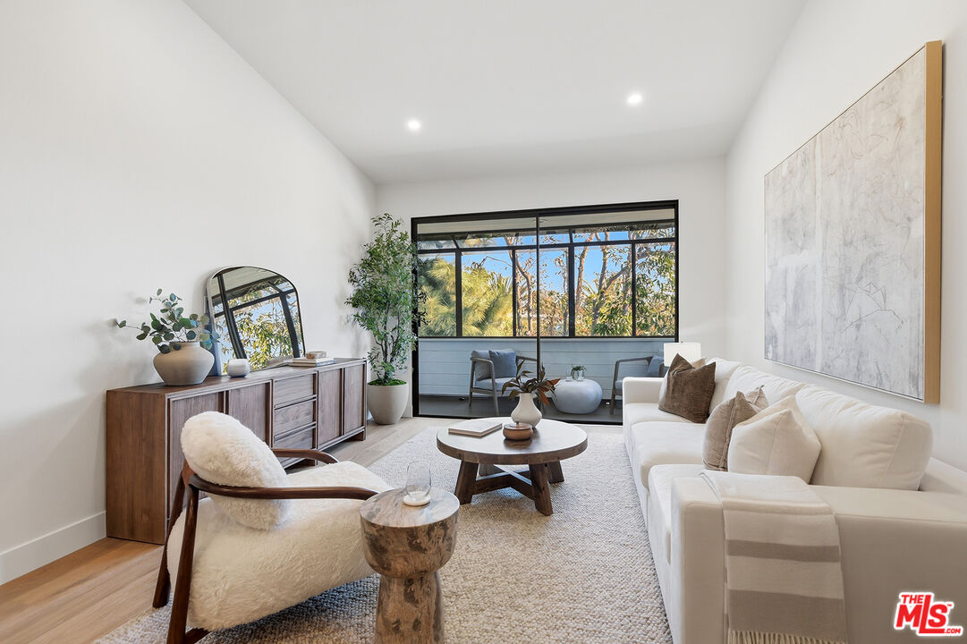 4600 Vía Dolce, Unit 305 Marina del Rey, CA 90292 - Photo 13 of 45