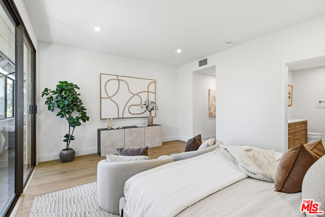 4600 Vía Dolce, Unit 305 Marina del Rey, CA 90292 - Photo 24 of 45