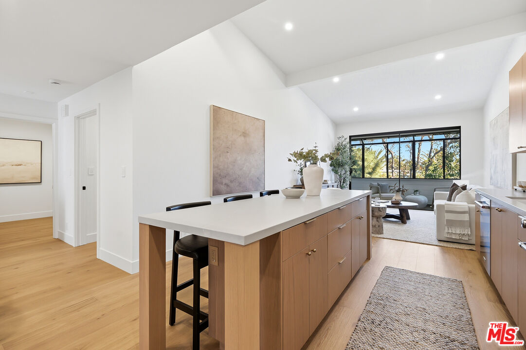 4600 Vía Dolce, Unit 305 Marina del Rey, CA 90292 - Photo 8 of 45