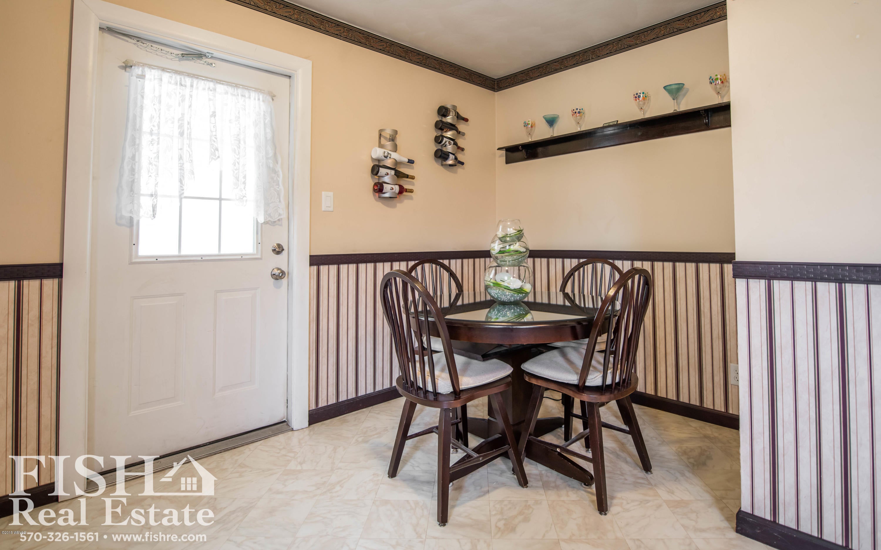 2410 Ritchey Street Williamsport, PA 17701 - Photo 13 of 18 Dining Area