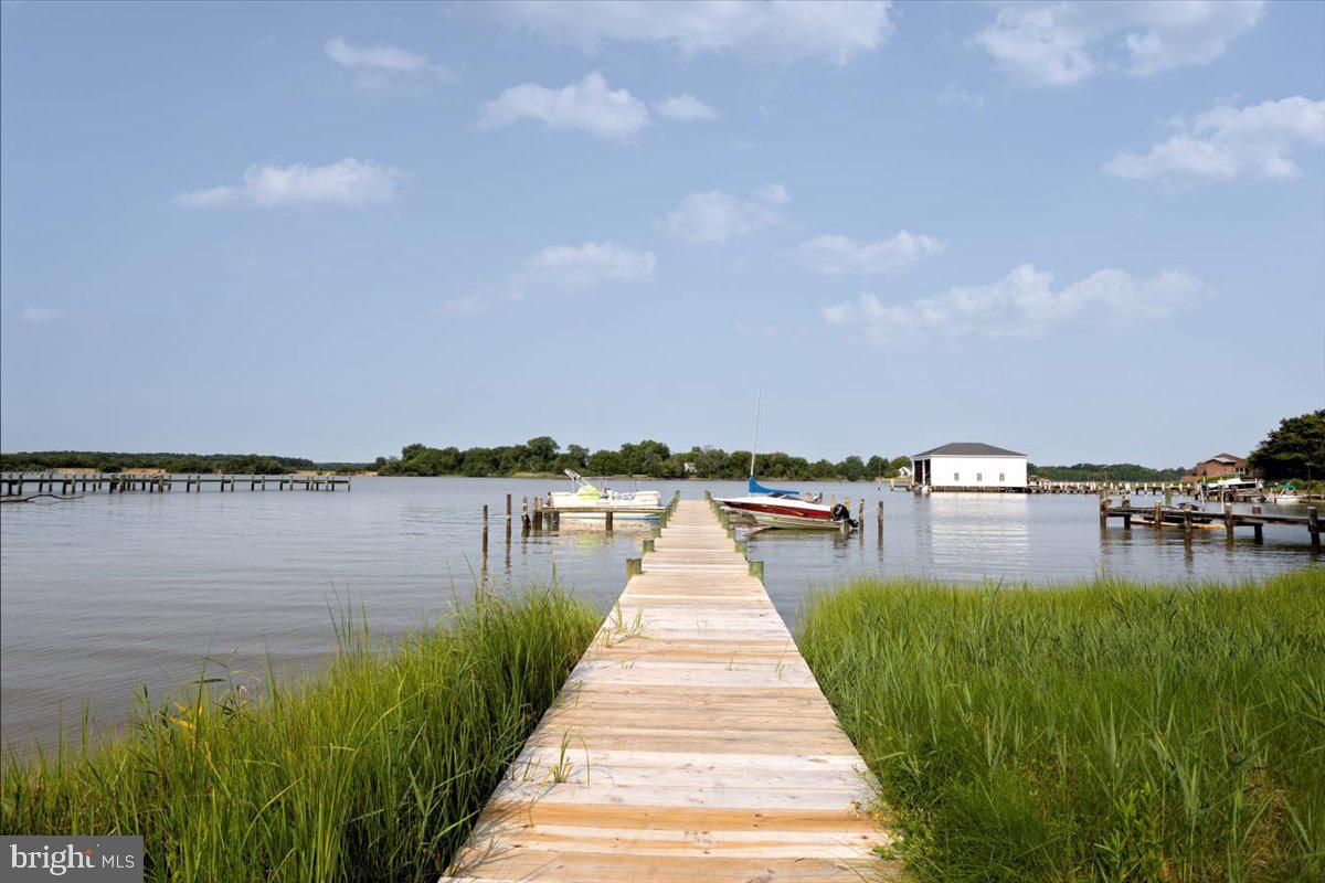 25 Algonquin Road Cambridge, MD 21613 - Photo 35 of 57 Community pier