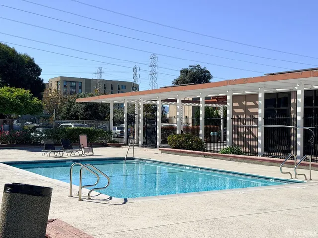 a view of a tennis court