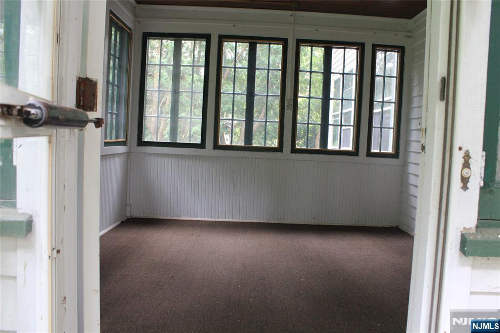25 South Monroe Street Ridgewood, NJ 07450 - Photo 2 of 24