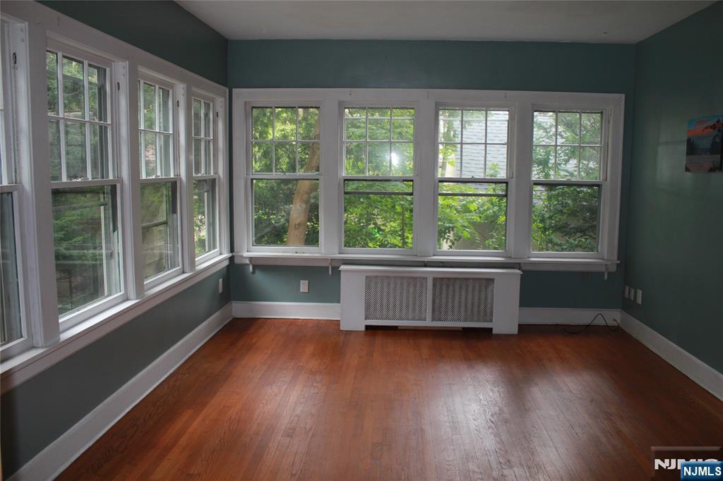 25 South Monroe Street Ridgewood, NJ 07450 - Photo 6 of 24