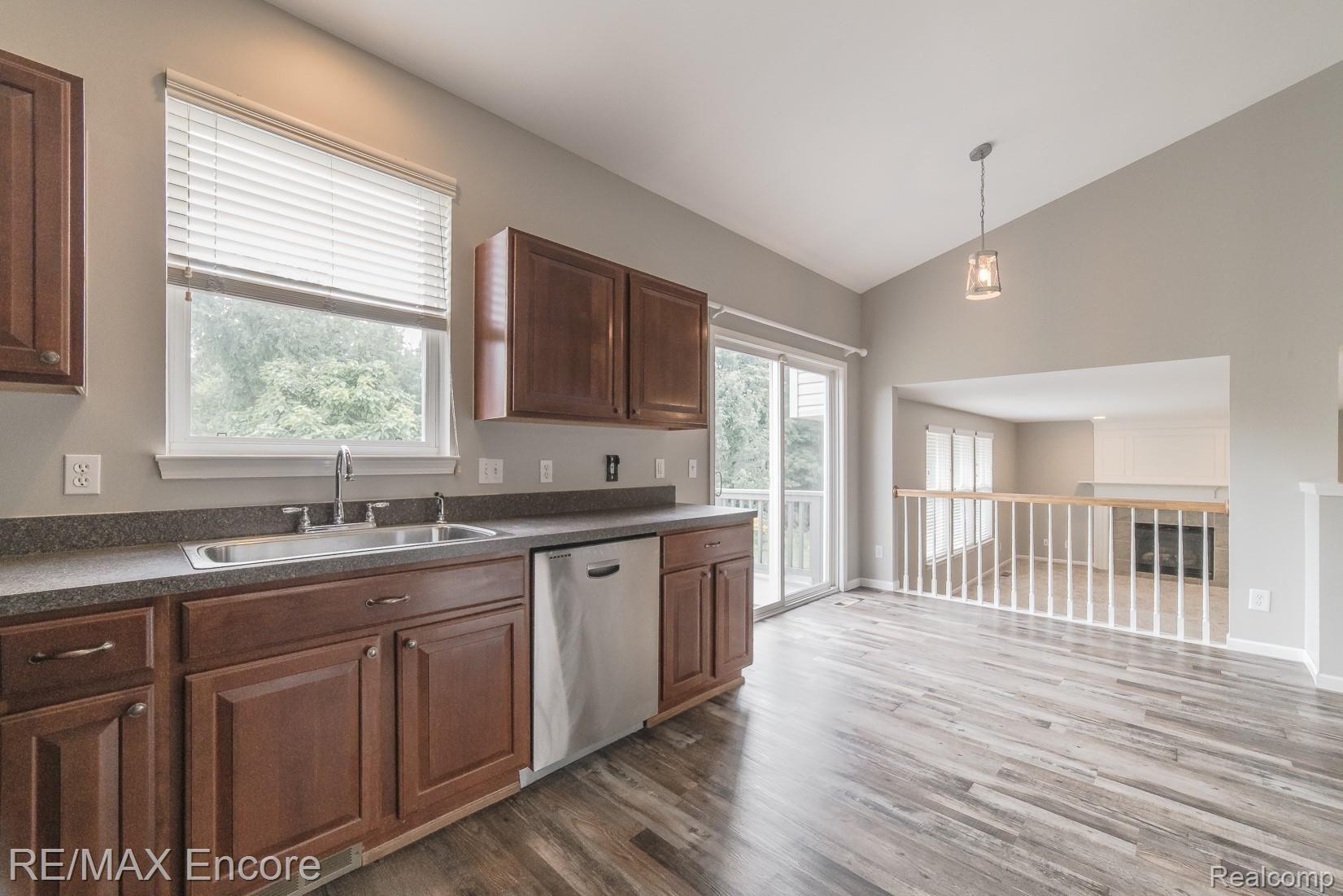 915 Deer Valley Road Holly, MI 48442 - Photo 14 of 45 915 Deer Valley-14.jpg
