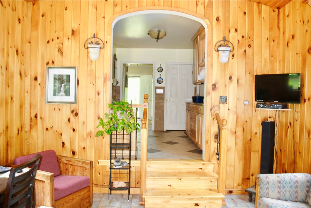 141 Jackson Schoolhouse Road Glocester, RI 02814 - Photo 8 of 24 Gallery Image 8