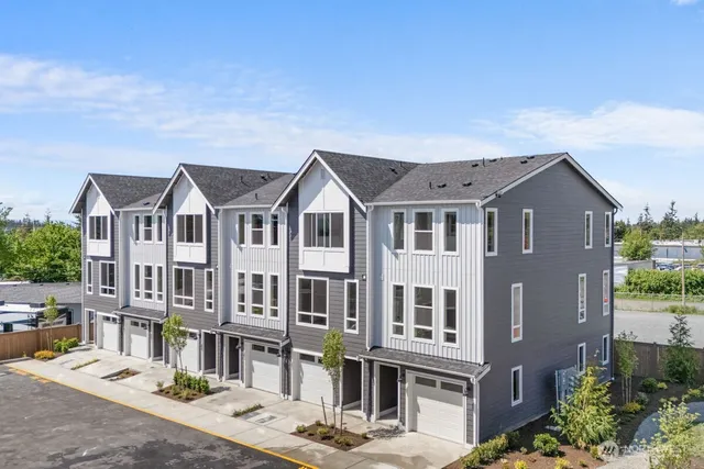 $529,990 | 15726 40th Avenue West, Unit B6, Lynnwood, WA 98087