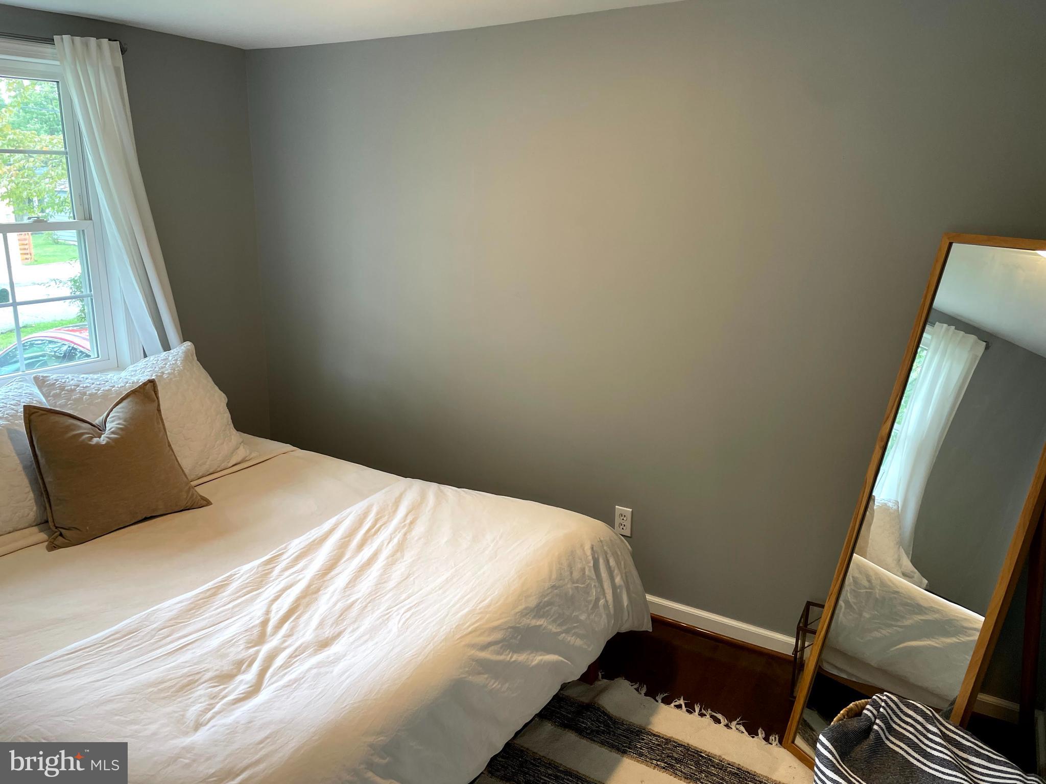 1669 Twickenham Road Pasadena, MD 21122 - Photo 10 of 15 Bedroom