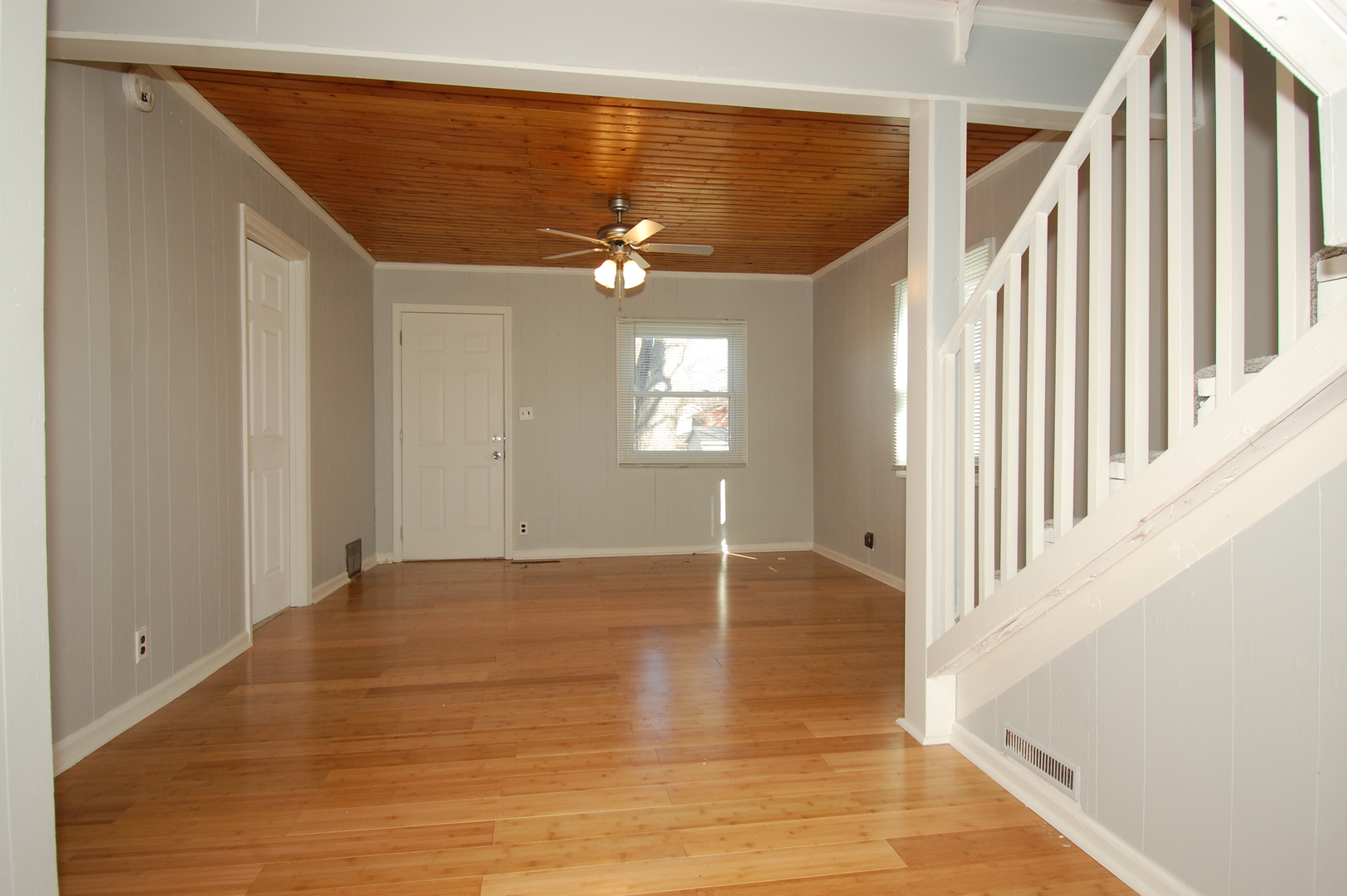 2205 Alton Road McHenry, IL 60050 - Photo 2 of 10