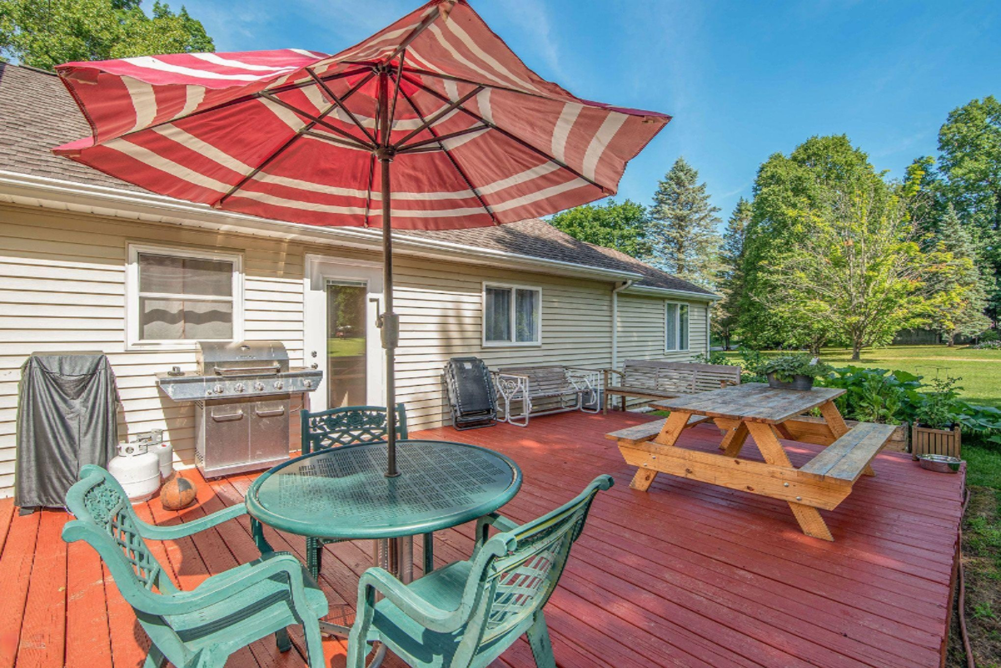 18250 23 Mile Road Marshall, MI 49068 - Photo 27 of 30 Back Patio