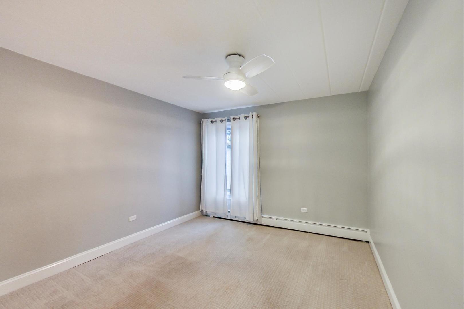711 Busse Highway, Unit 2B Park Ridge, IL 60068 - Photo 11 of 17
