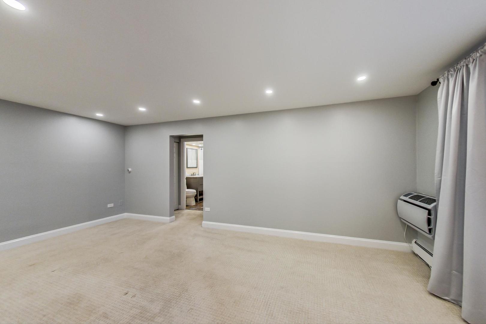 711 Busse Highway, Unit 2B Park Ridge, IL 60068 - Photo 5 of 17